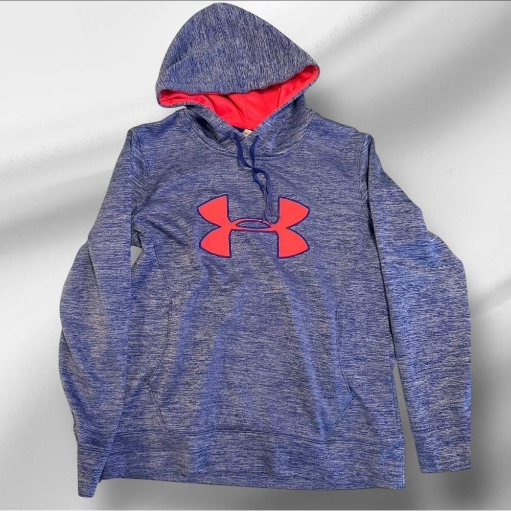 Women’s Under Armour hoodie size M